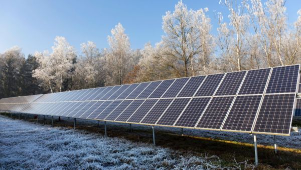 Do Solar Panels Work in the Winter?