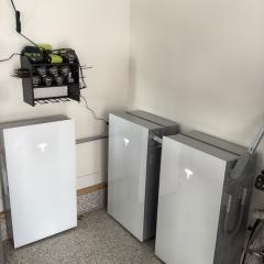 Tesla-Batteries-at-Chaltry-Solar-Home